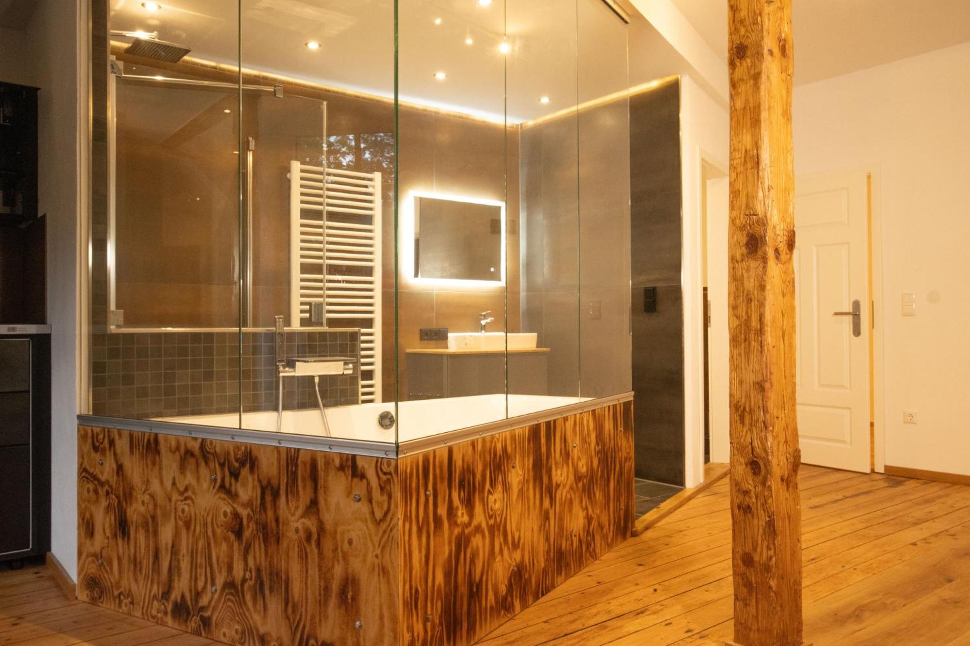 Loft Apartment Mit Grosser Badewanne A Mugeln Eksteriør billede